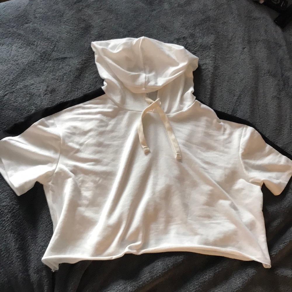 Short sleeve crop hoodie